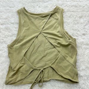 Lululemon green cutout back top size 6